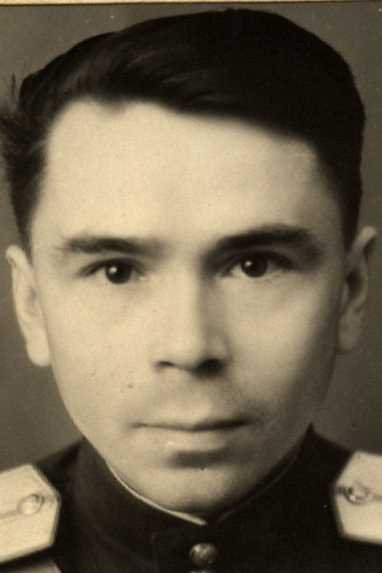Валов Дмитрий Иванович.