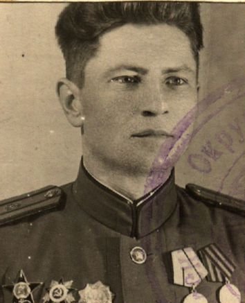 Овчинников Владимир Григорьевич.