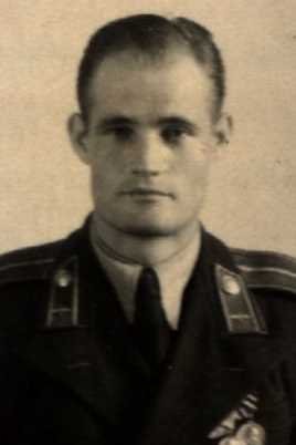 Макуров Петр Илларионович.